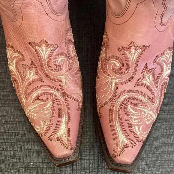 Corral Pink Floral Full Stitch, Size 8 - Picture 3 of 10